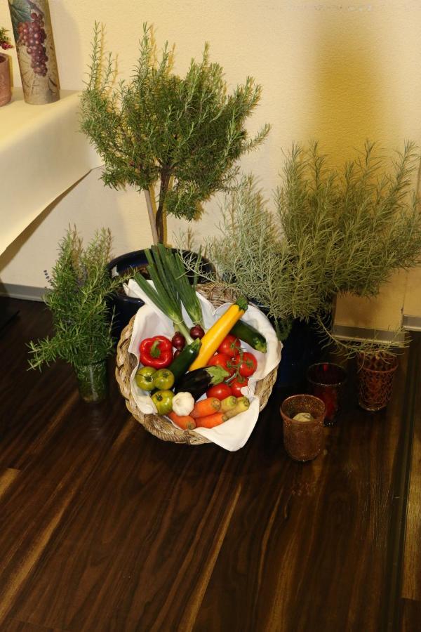 Uetendorf Hotel Restaurant Roessli מראה חיצוני תמונה
