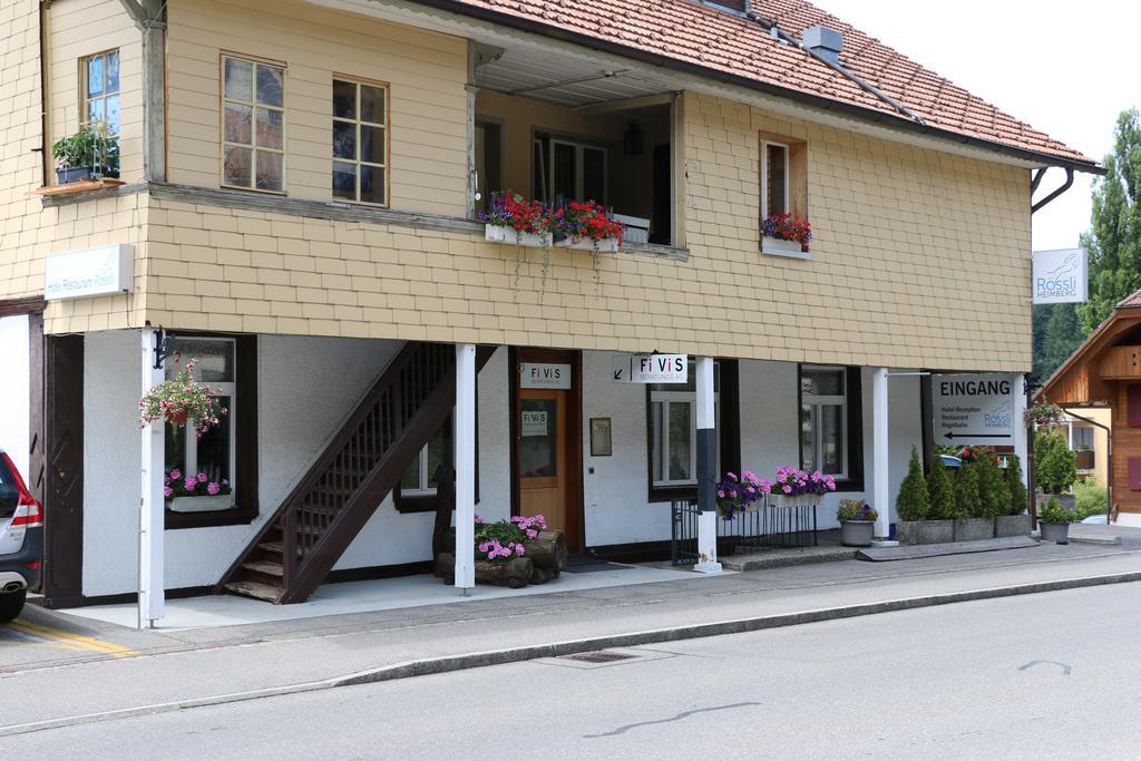 Uetendorf Hotel Restaurant Roessli מראה חיצוני תמונה